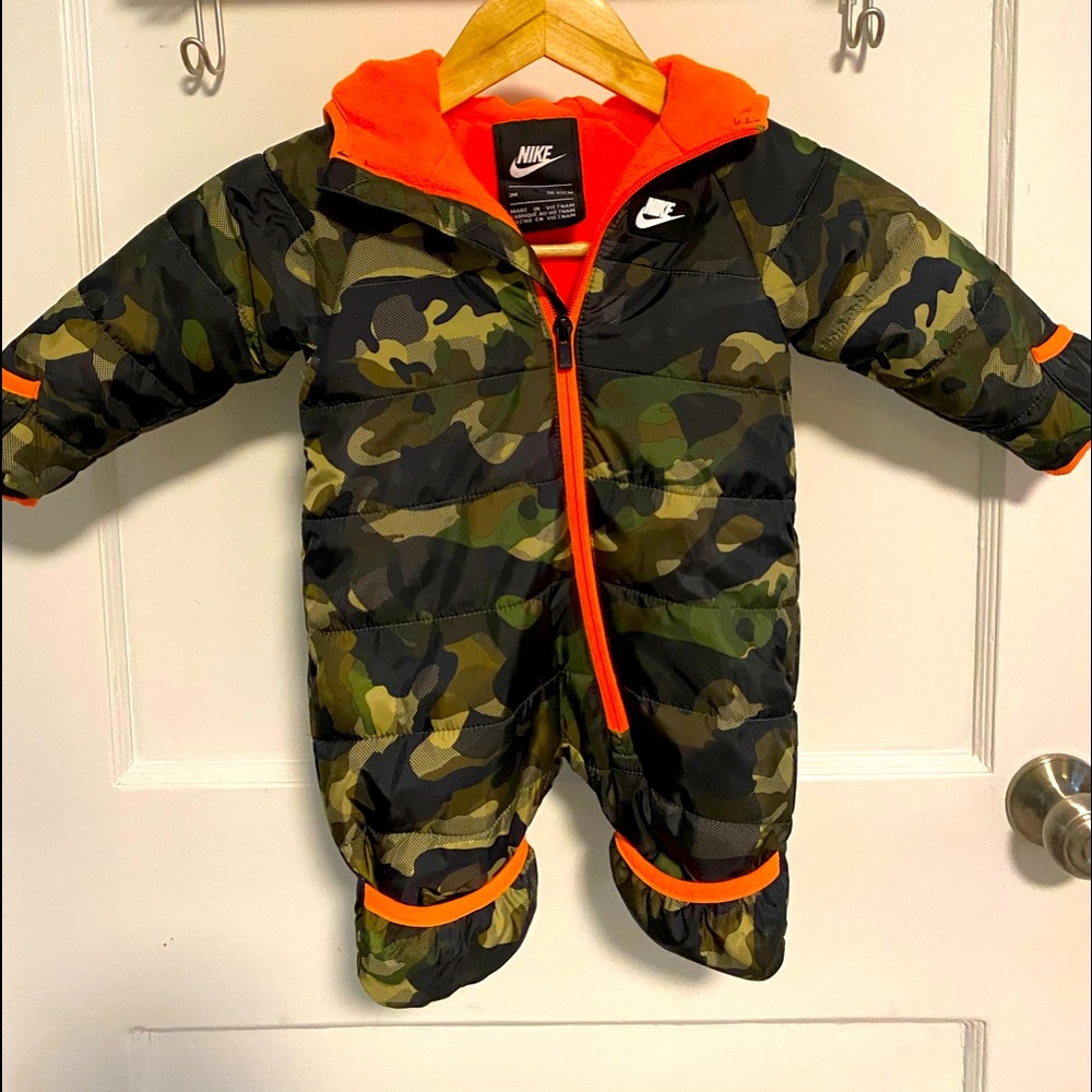 NIKE INFANT SNOWSUIT